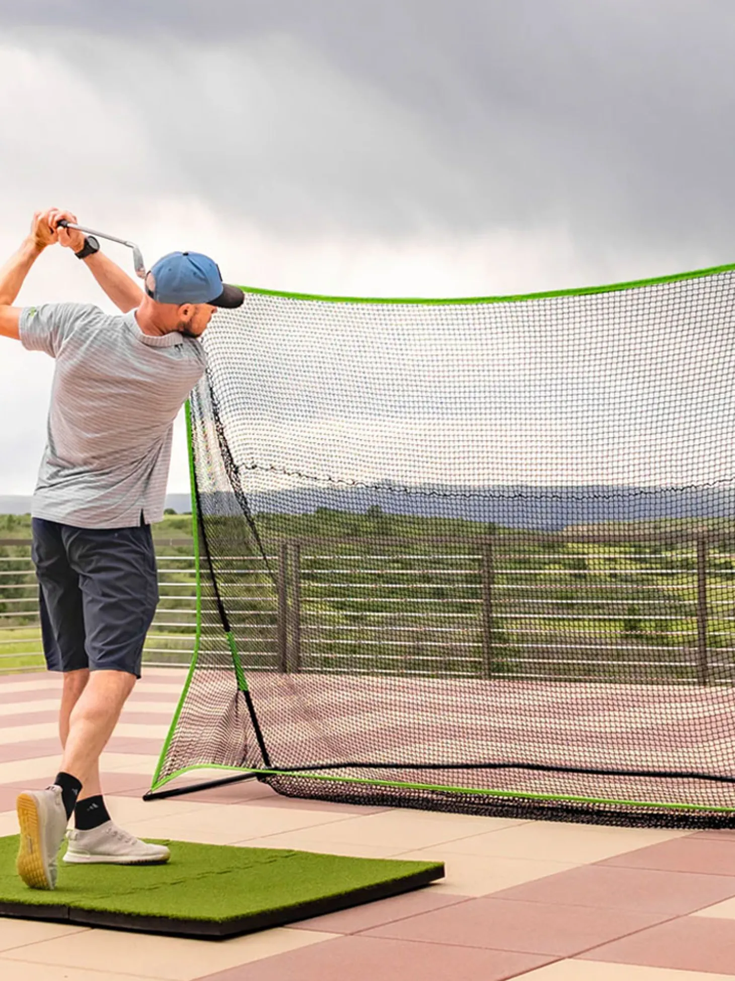 Skytrak+ Portable Golf Sim Studio