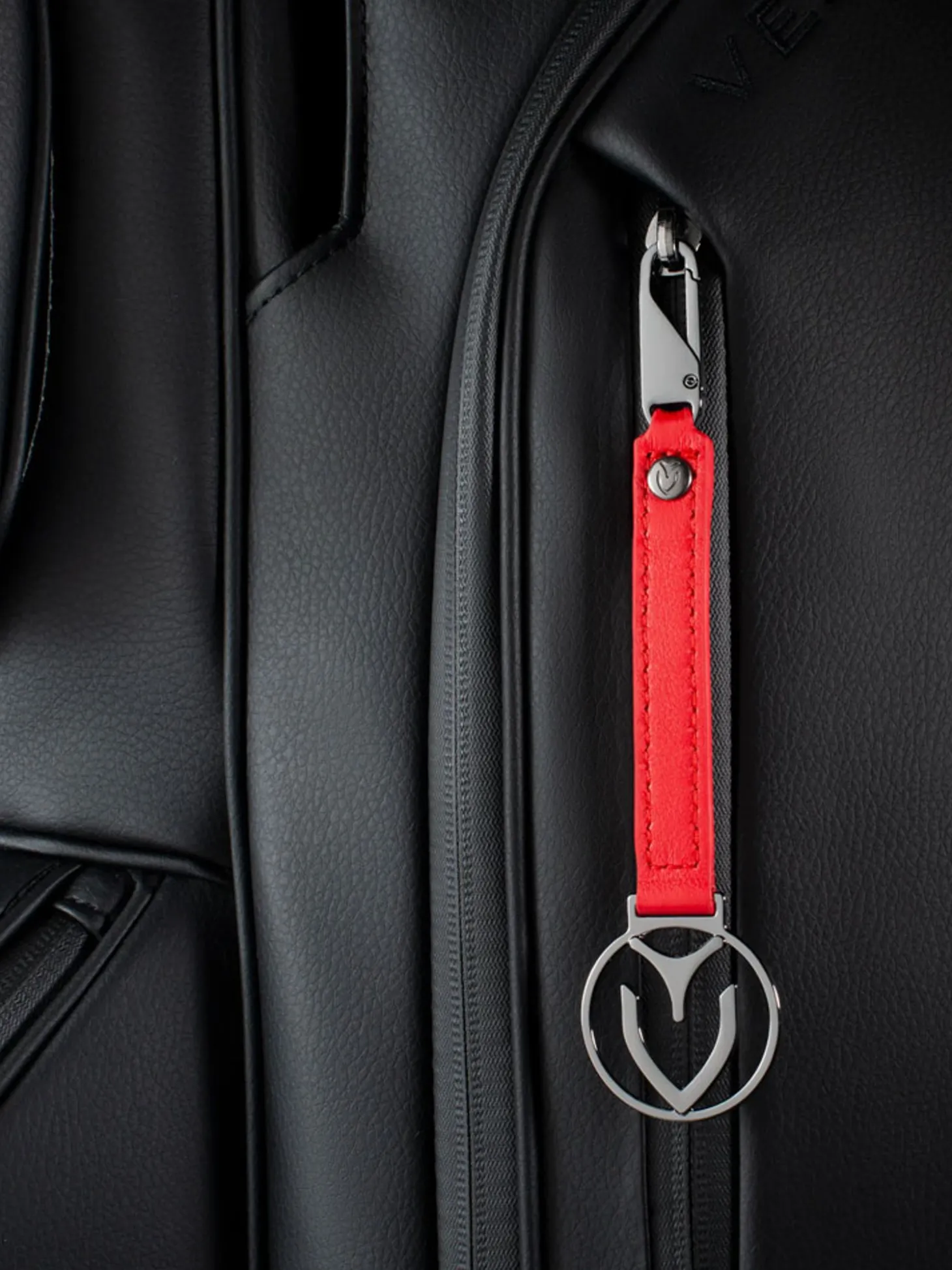 Vessel Medallion Logo Pull