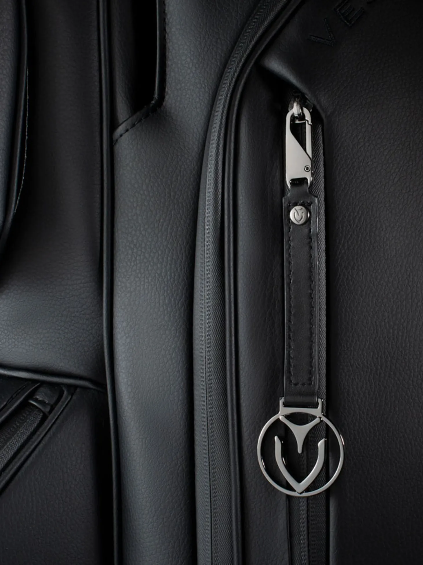 Vessel Medallion Logo Pull